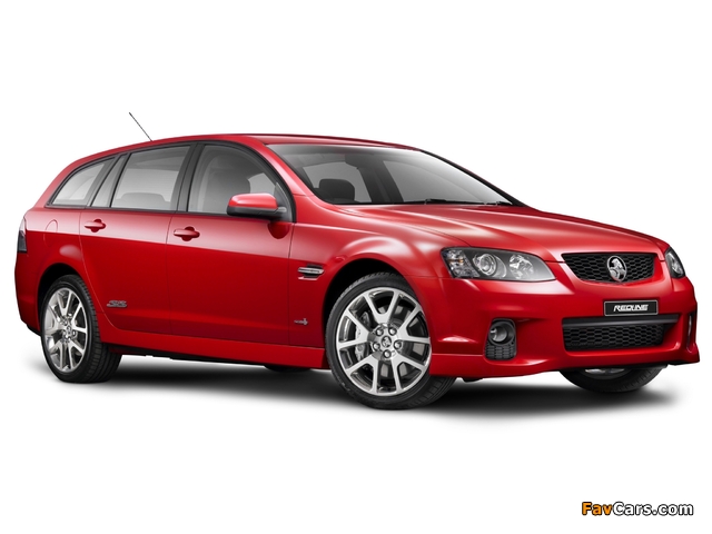 Pictures of Holden Commodore SS V Redline Sportwagon (VE Series II) 2010–13 (640 x 480)