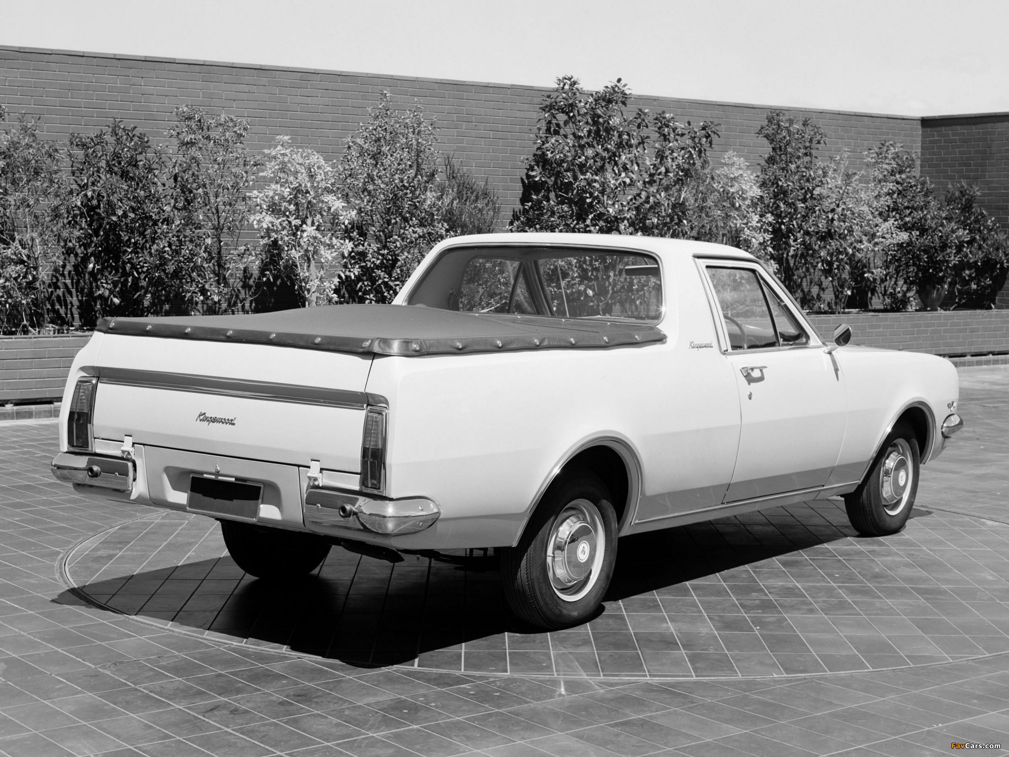 Holden Kingswood Ute (HT) 1969–70 images (2048 x 1536)