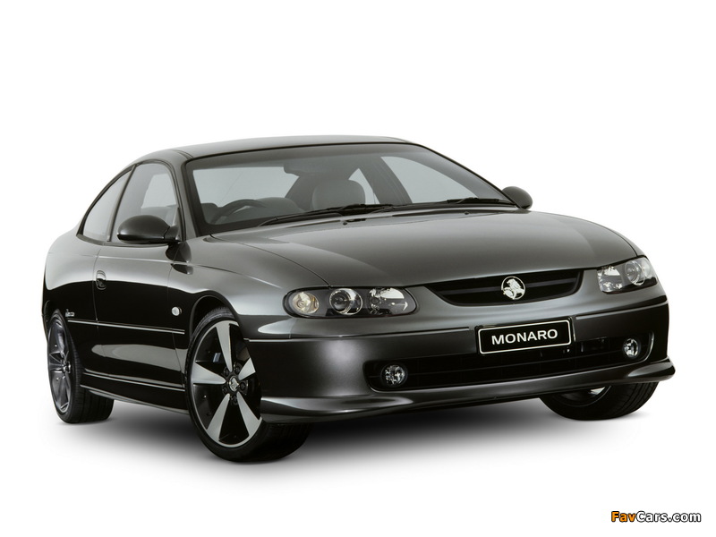 Pictures of Holden Monaro CV8-R 2003–04 (800 x 600)
