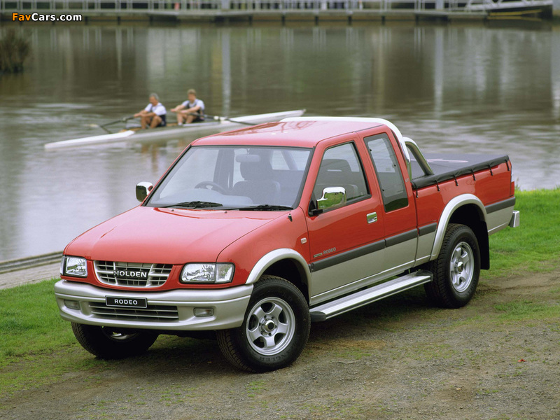 Images of Holden Rodeo LT Sport Space Cab 2000–03 (800 x 600)
