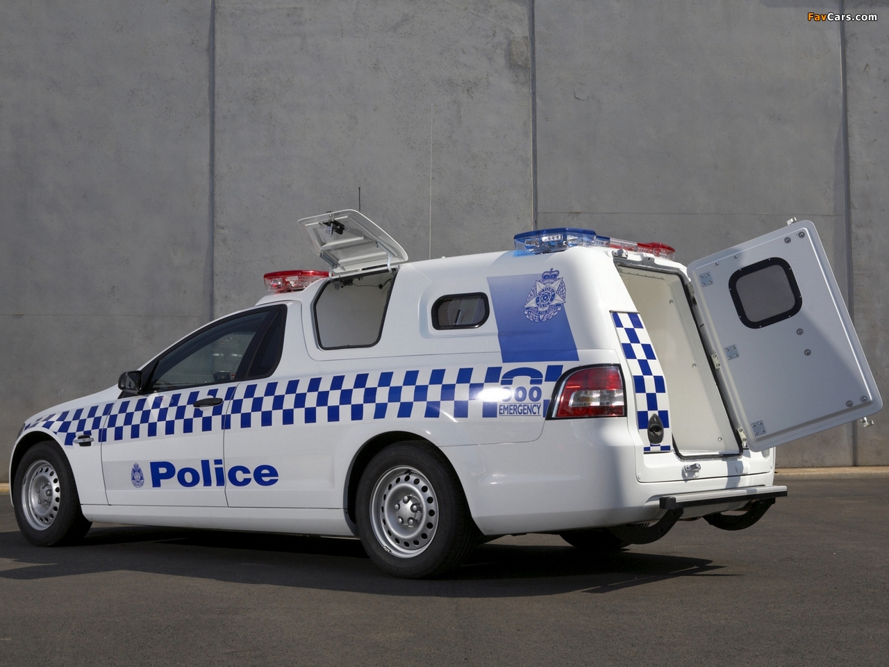 Images of Holden Omega Ute Police (VE) 2007–10 (1280 x 960)