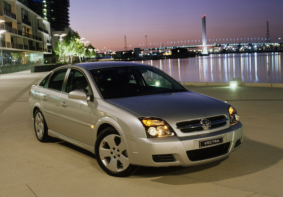 Images of Holden ZC Vectra Hatchback 2003–06