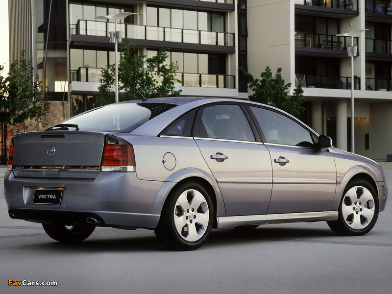 Photos of Holden ZC Vectra Hatchback 2003–06 (800 x 600)