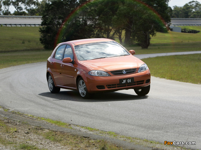 Holden JF Viva Hatchback 2005 photos (640 x 480)