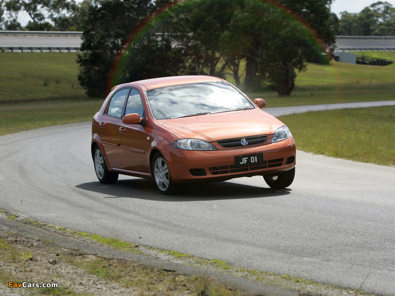 Holden JF Viva Hatchback 2005 photos (800 x 600)