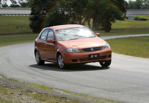 Holden JF Viva Hatchback 2005 photos