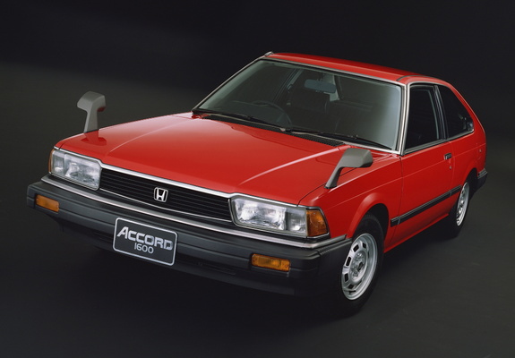 Honda Accord Hatchback 1981–85 photos