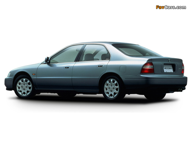 Honda Accord Sedan JP-spec (CD) 1993–96 wallpapers (640 x 480)