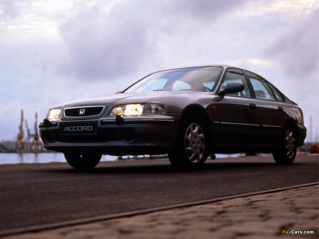 Honda Accord Sedan (CD) 1996–98 images (1024 x 768)