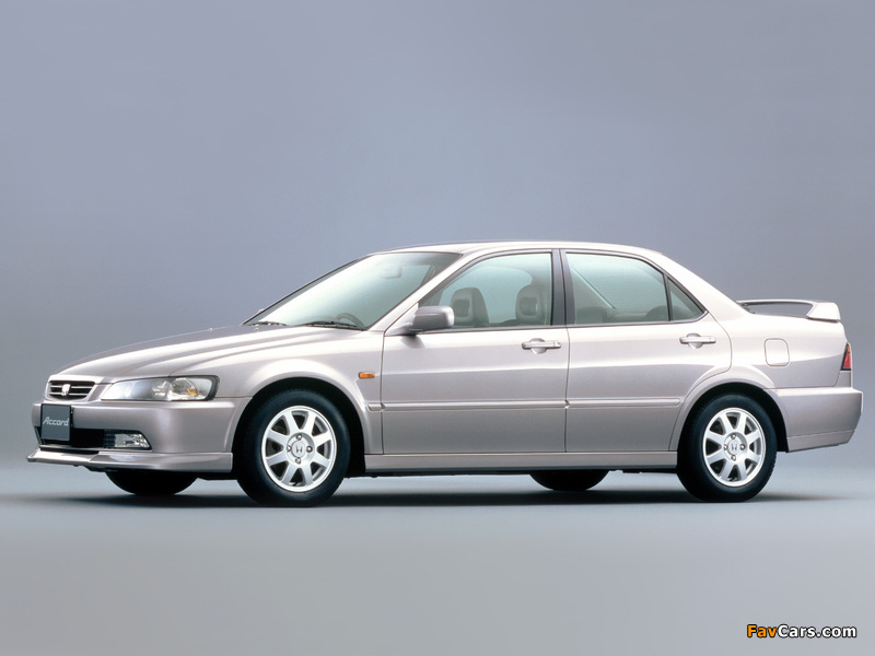 Honda Accord SiR S Package Sedan JP-spec (CF4) 1997–2000 images (800 x 600)