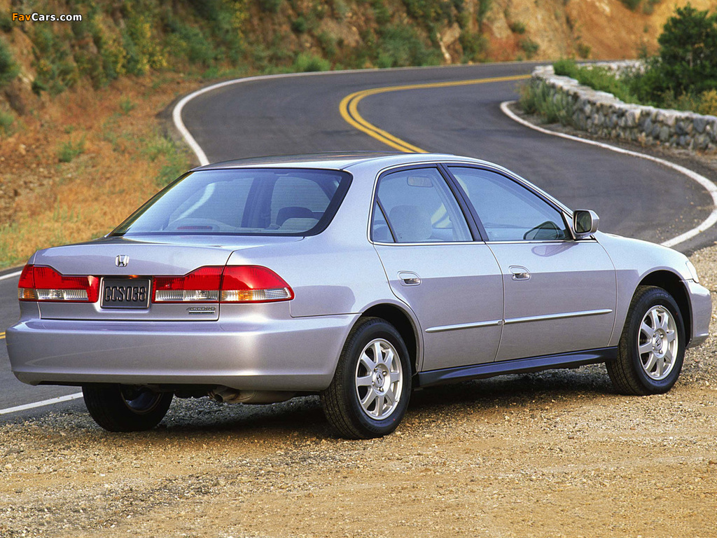 Honda Accord Sedan US-spec 1998–2002 images (1024 x 768)
