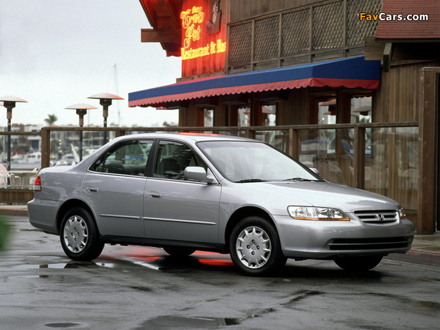 Honda Accord Sedan US-spec 1998–2002 pictures (640 x 480)