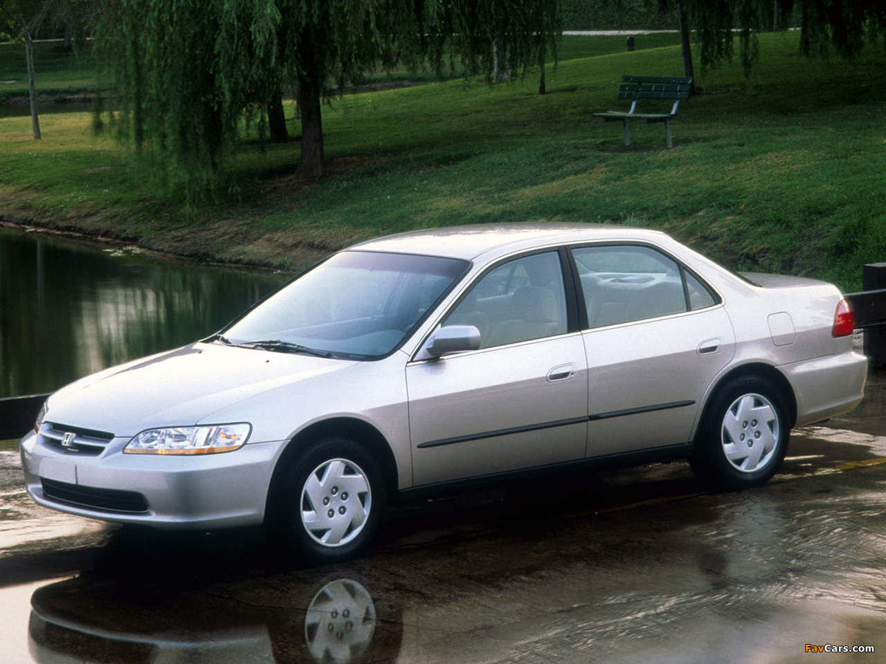 Honda Accord Sedan US-spec 1998–2002 pictures (1280 x 960)