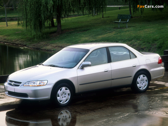 Honda Accord Sedan US-spec 1998–2002 pictures (640 x 480)