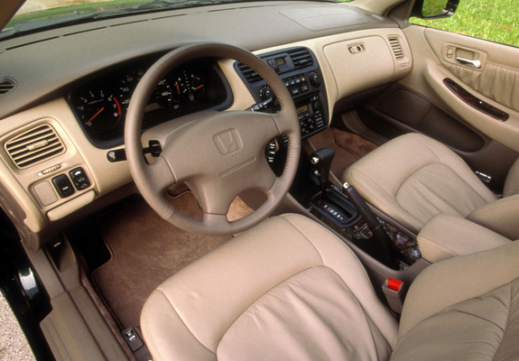 Honda Accord Sedan US-spec 1998–2002 wallpapers