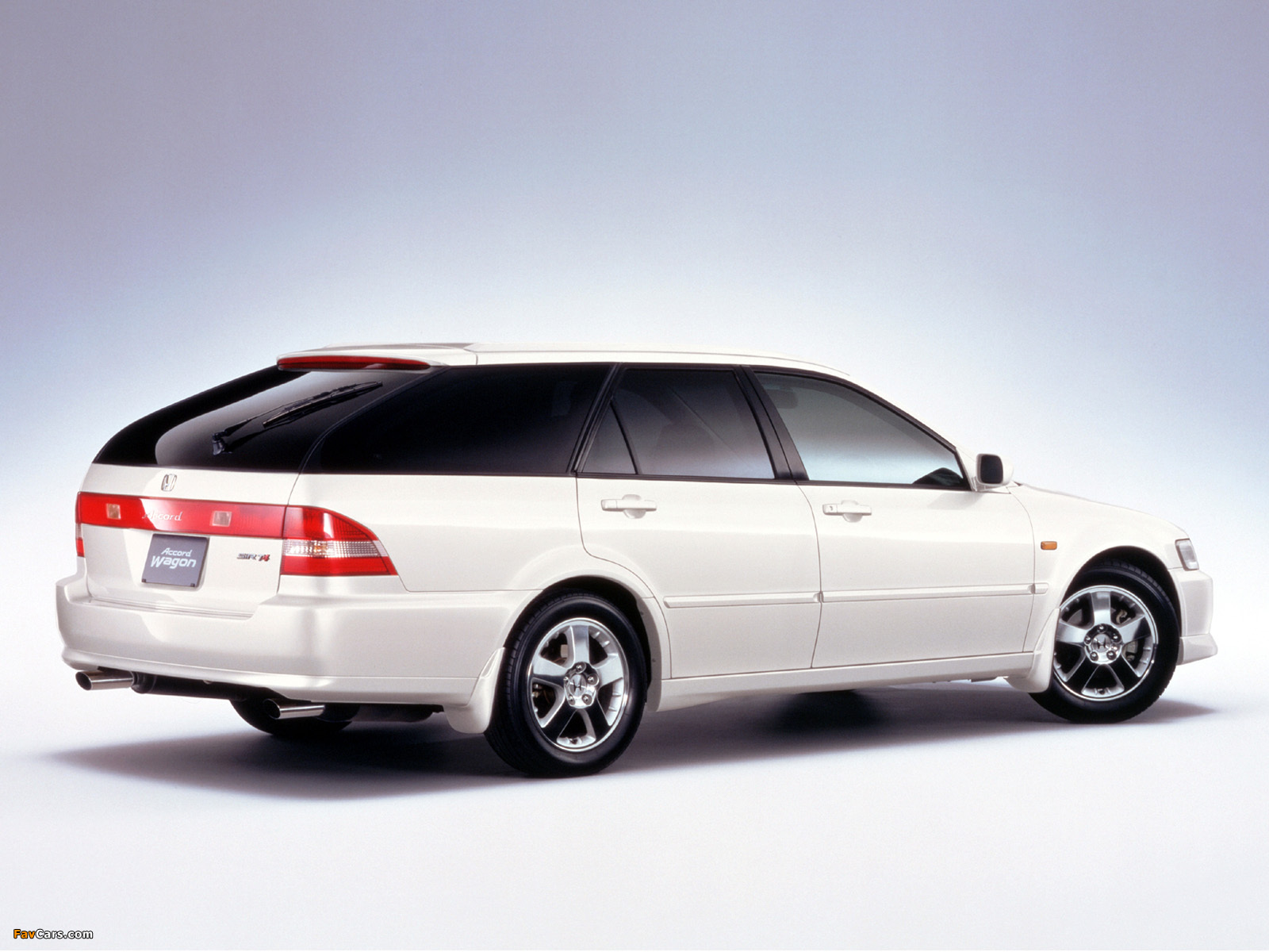 Honda Accord SiR Wagon JP-spec (CH9) 1999–2002 pictures (1600 x 1200)