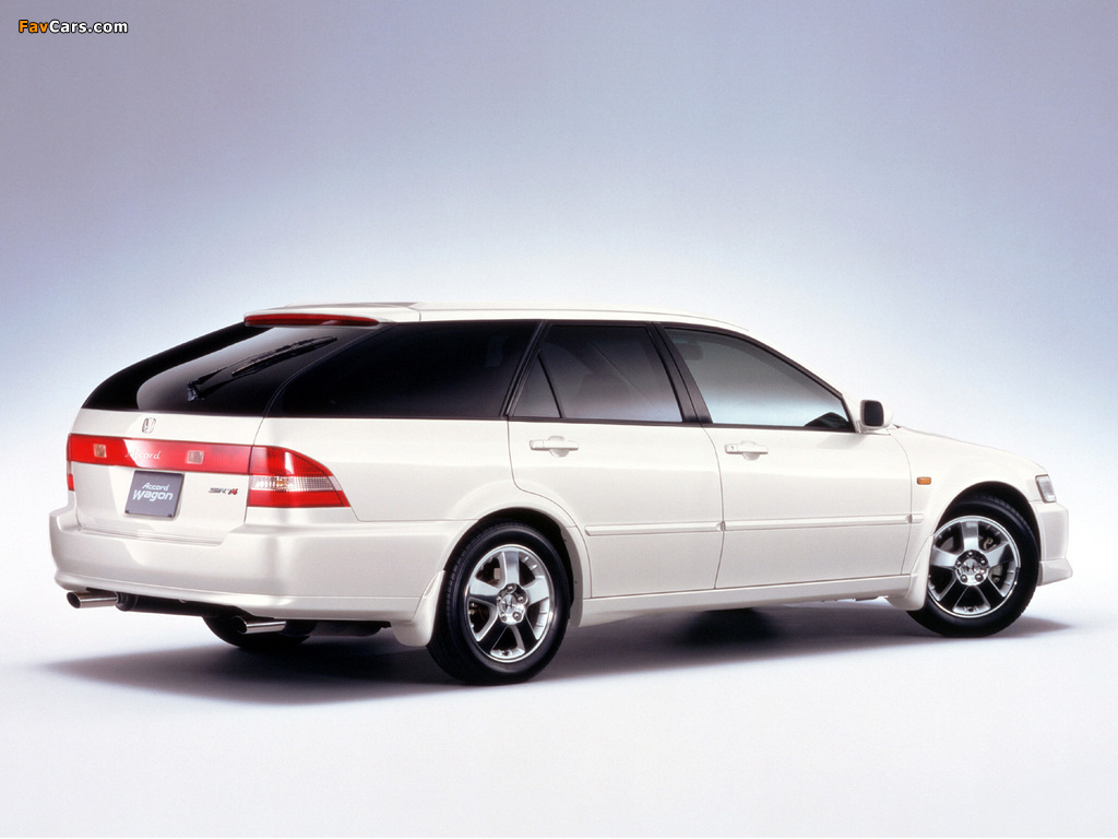 Honda Accord SiR Wagon JP-spec (CH9) 1999–2002 pictures (1024 x 768)