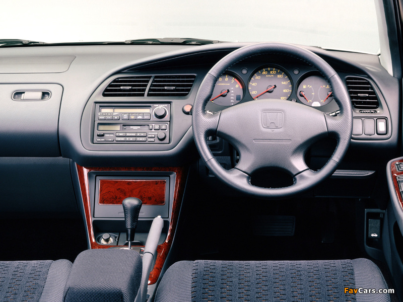 Honda Accord SiR Wagon JP-spec (CH9) 1999–2002 pictures (800 x 600)