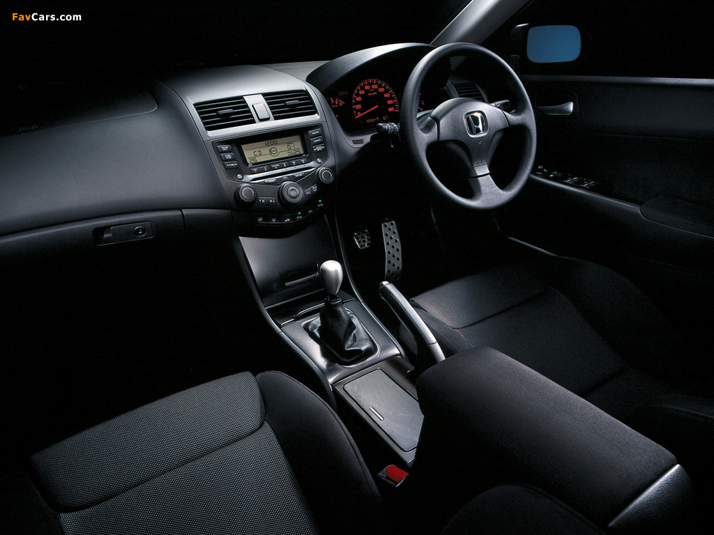 Honda Accord Euro-R Sedan (CL7) 2002–05 pictures (1024 x 768)