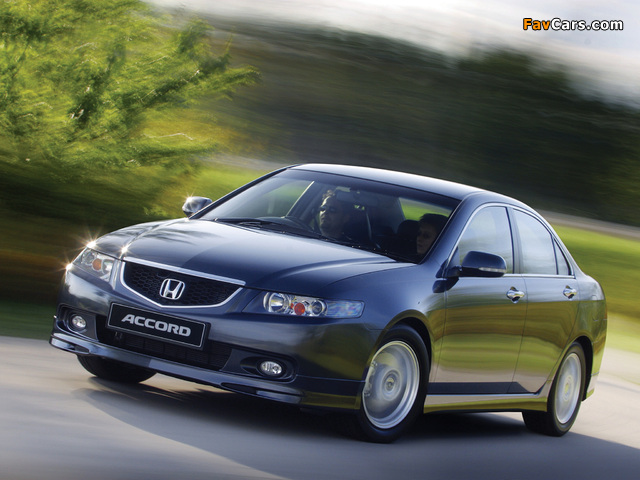 Honda Accord Type-S (CL9) 2003–06 images (640 x 480)