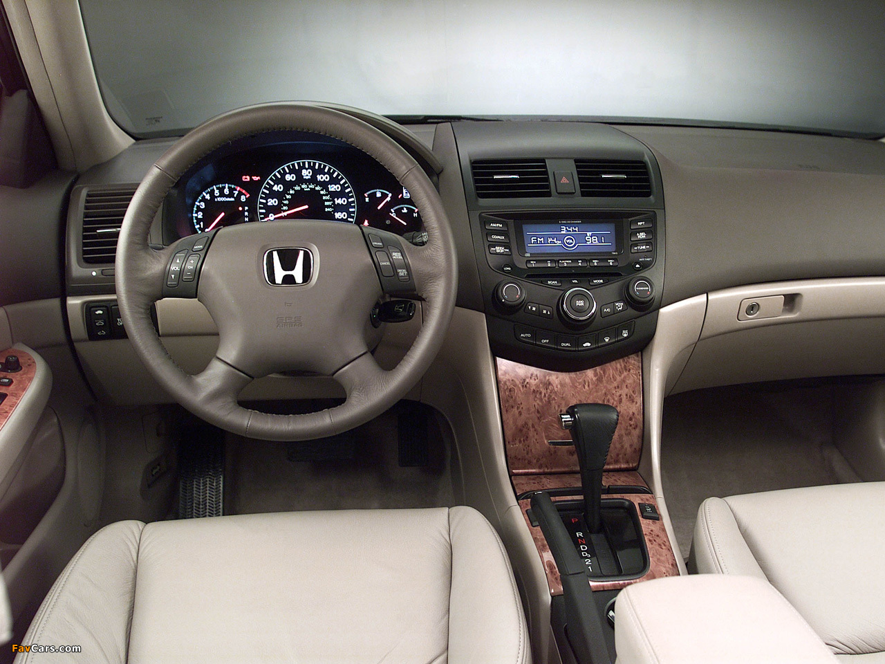 Honda Accord Sedan US-spec 2003–06 photos (1280 x 960)