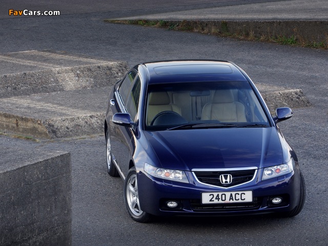 Honda Accord Sedan UK-spec (CL) 2003–06 pictures (640 x 480)