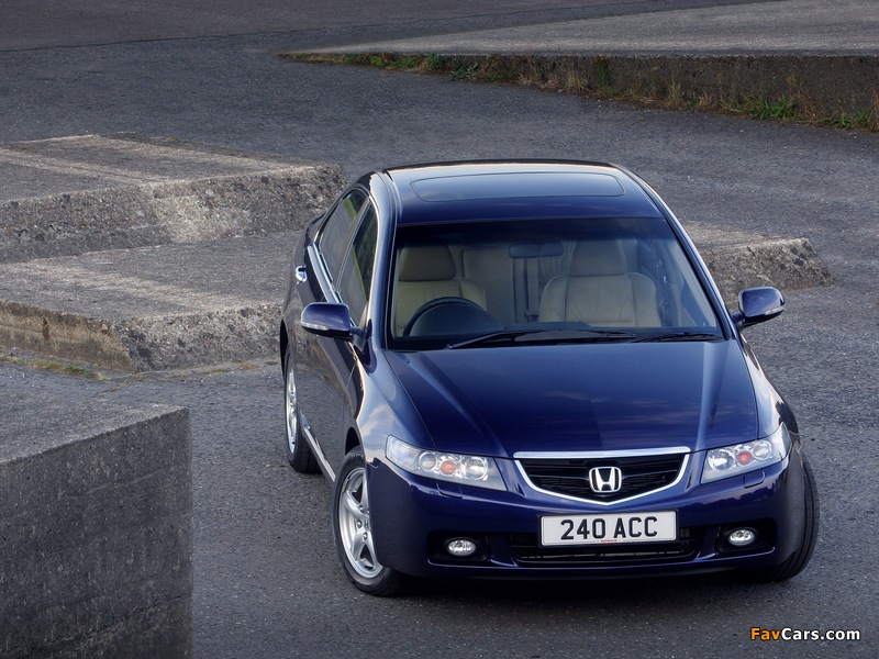 Honda Accord Sedan UK-spec (CL) 2003–06 pictures (800 x 600)