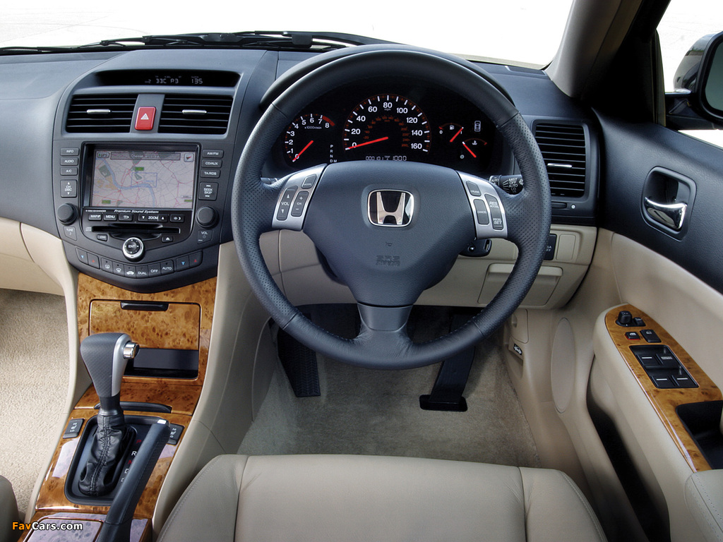 Honda Accord Sedan UK-spec (CL) 2003–06 wallpapers (1024 x 768)
