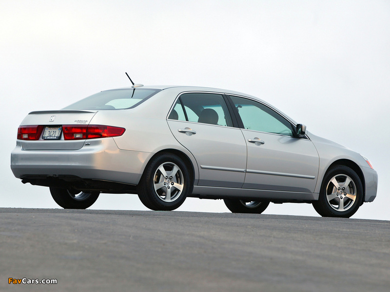 Honda Accord Hybrid US-spec 2005–06 images (800 x 600)