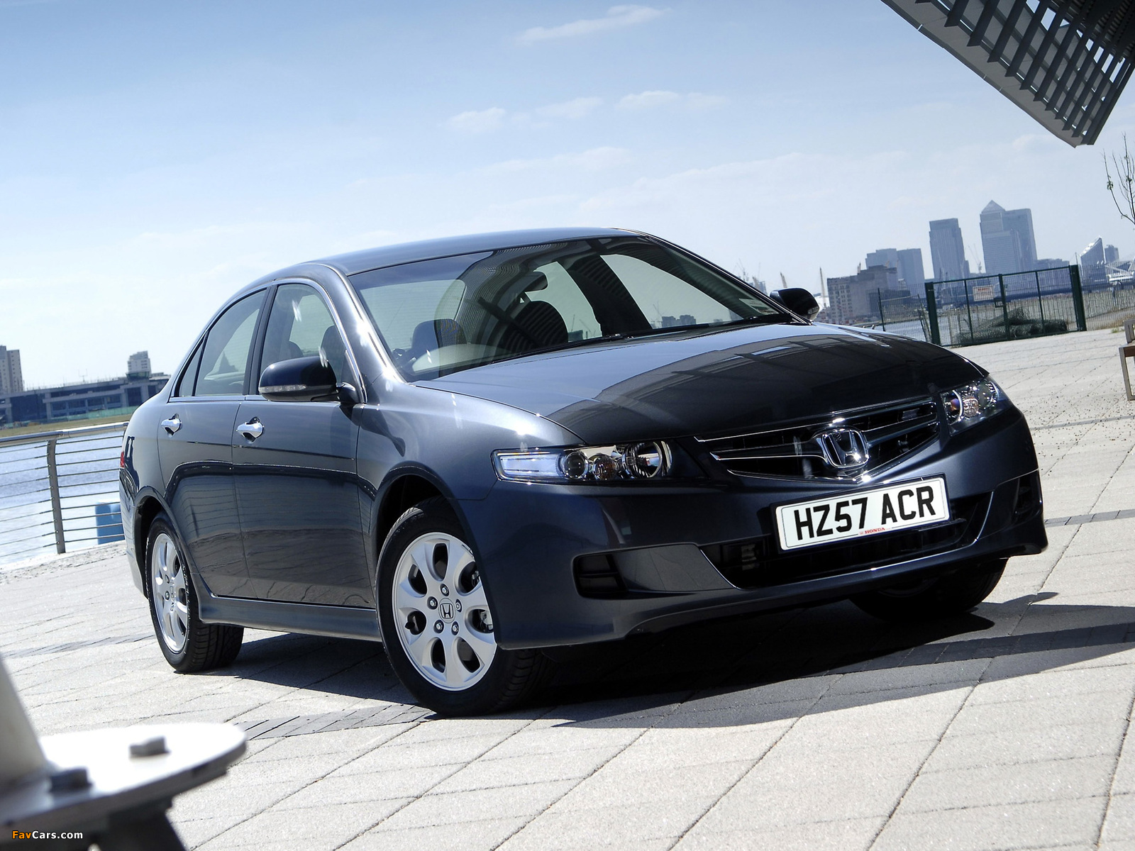 Honda Accord Sedan UK-spec (CL) 2006–08 photos (1600 x 1200)