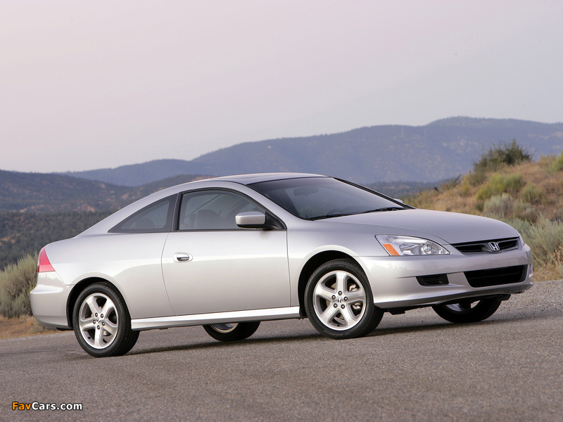 Honda Accord Coupe US-spec 2006–07 wallpapers (800 x 600)