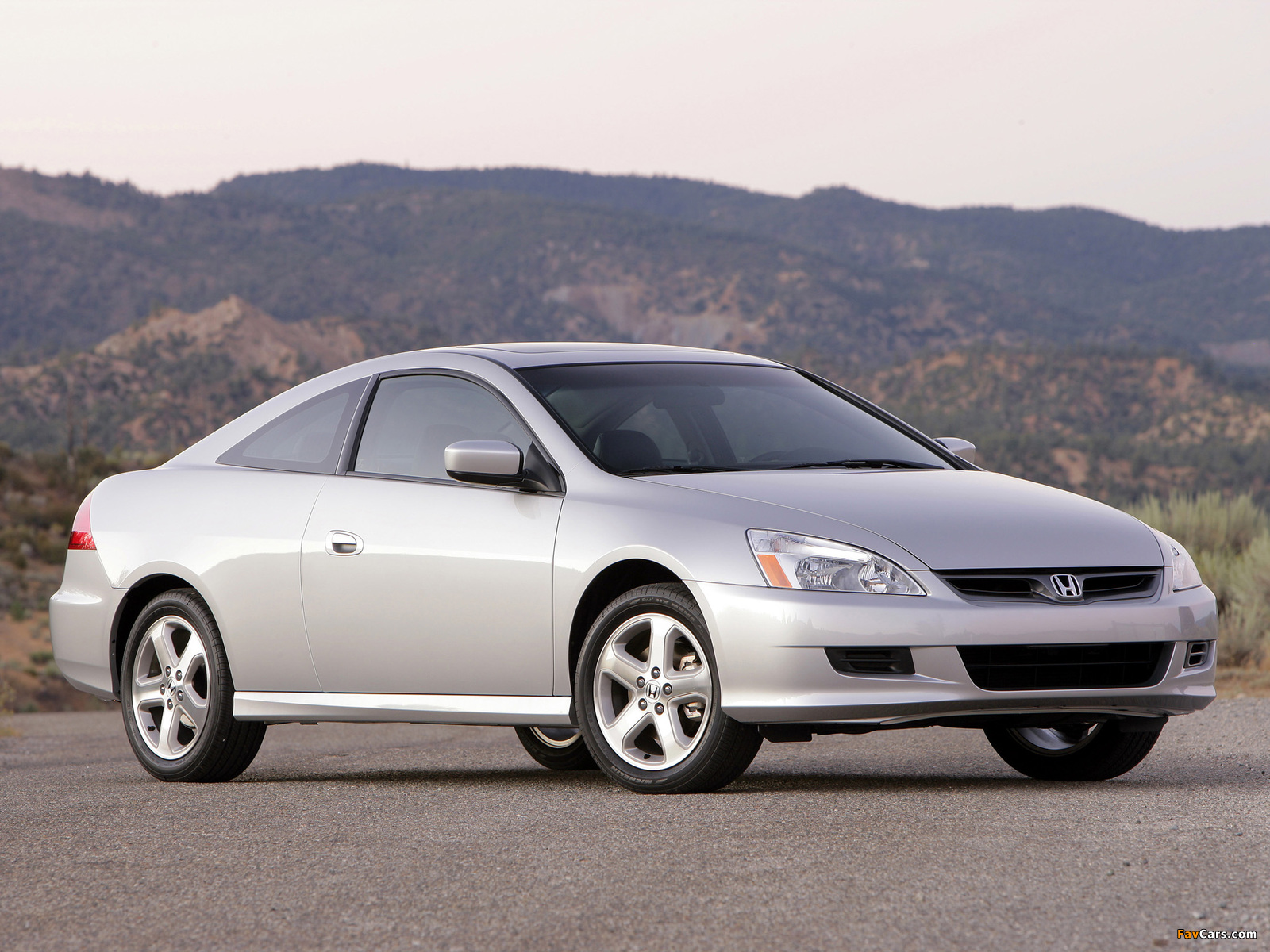 Honda Accord Coupe US-spec 2006–07 wallpapers (1600 x 1200)