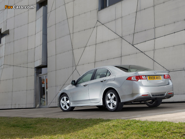 Honda Accord Sedan UK-spec (CU) 2008–11 photos (640 x 480)