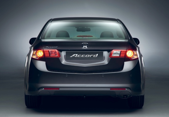 Honda Accord Sedan UK-spec (CU) 2008–11 pictures