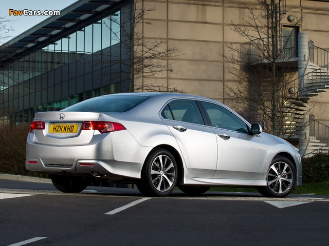 Honda Accord Sedan UK-spec (CU) 2011 images (640 x 480)