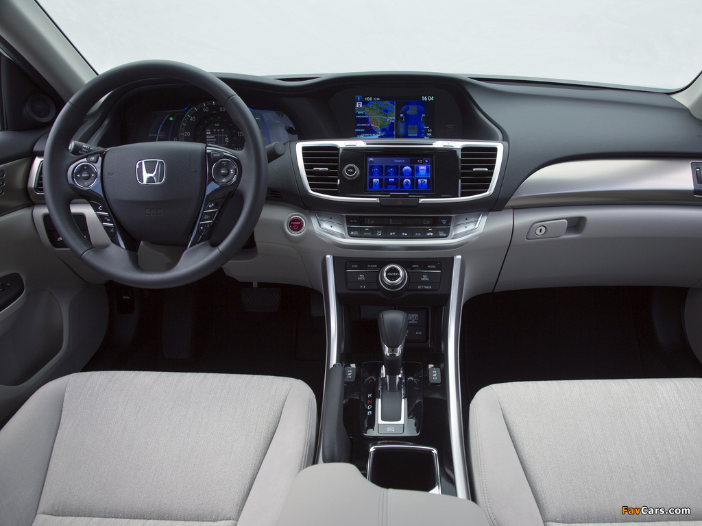 Honda Accord PHEV Sedan 2012 images (1024 x 768)