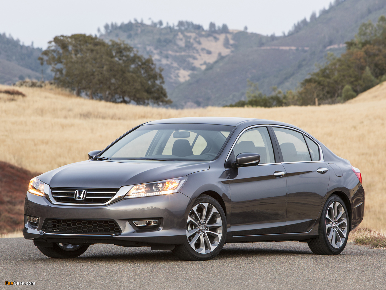 Honda Accord Sport Sedan 2012 pictures (1280 x 960)