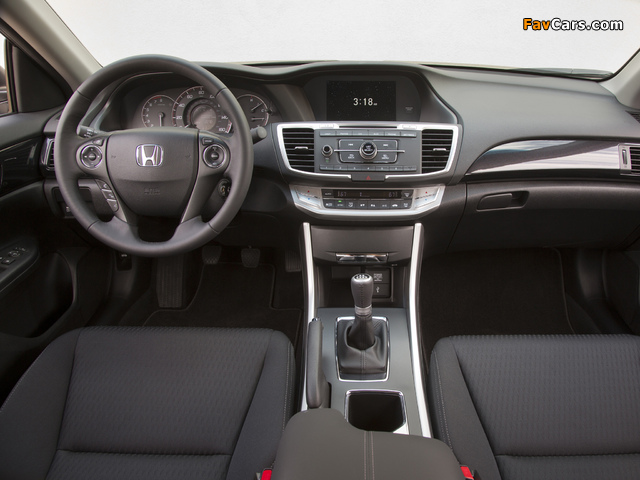 Honda Accord Sport Sedan 2012 pictures (640 x 480)