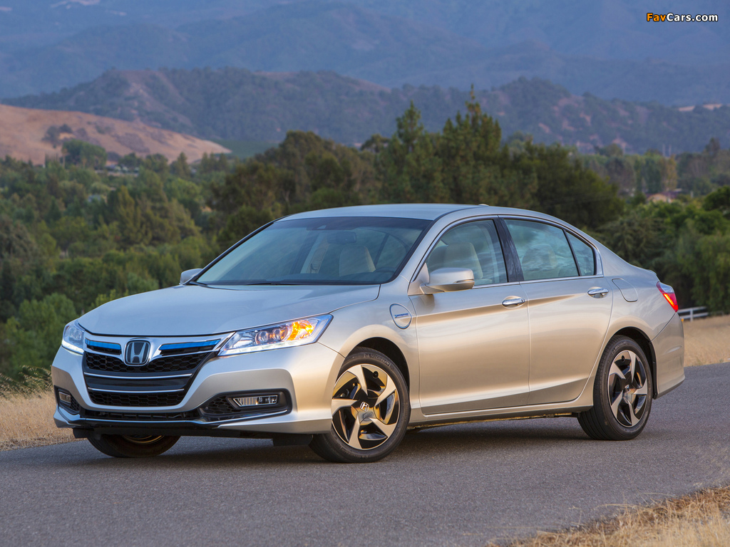 Honda Accord PHEV Sedan 2012 wallpapers (1024 x 768)