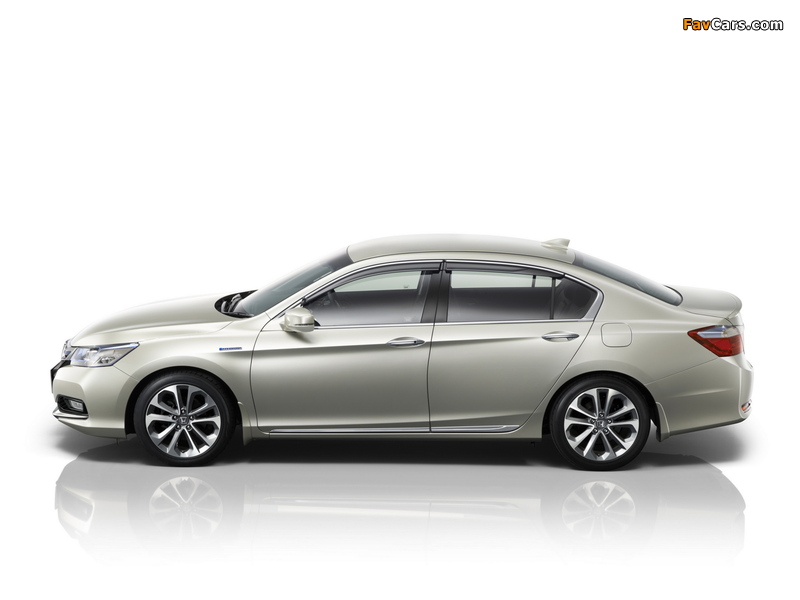 Honda Accord Hybrid JP-spec 2013 pictures (800 x 600)