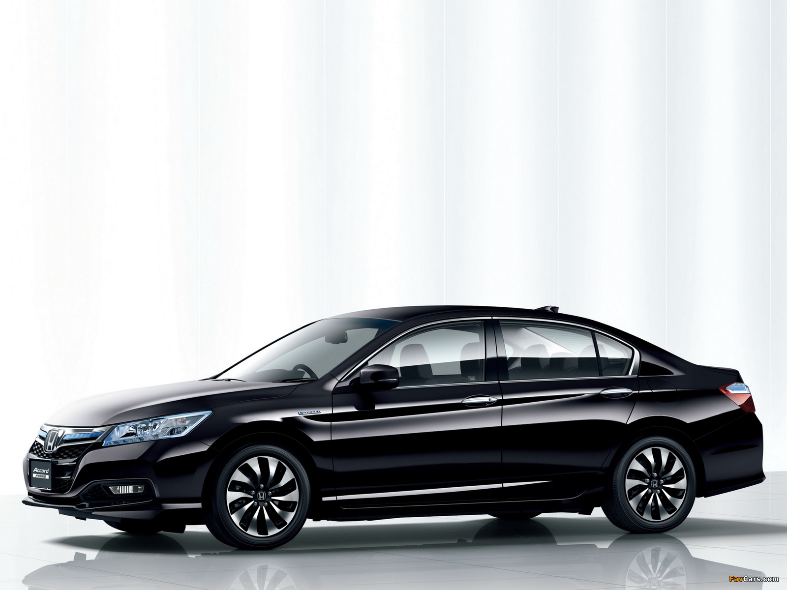 Honda Accord Hybrid JP-spec 2013 wallpapers (1600 x 1200)