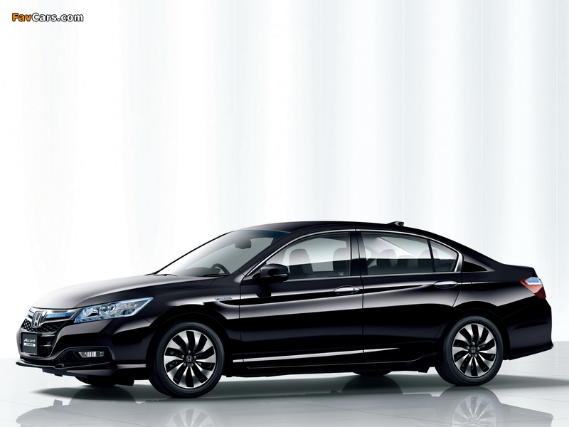 Honda Accord Hybrid JP-spec 2013 wallpapers (800 x 600)