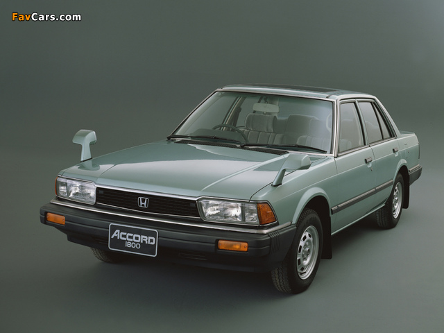 Images of Honda Accord EX-R Sedan 1982–85 (640 x 480)
