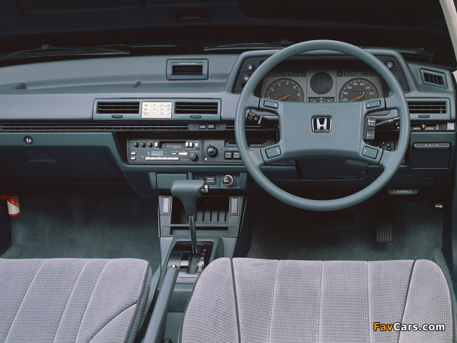 Images of Honda Accord EX-R Sedan 1982–85 (640 x 480)