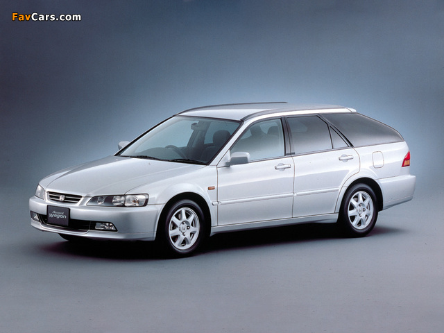 Images of Honda Accord Wagon JP-spec (CF6) 1997–2002 (640 x 480)