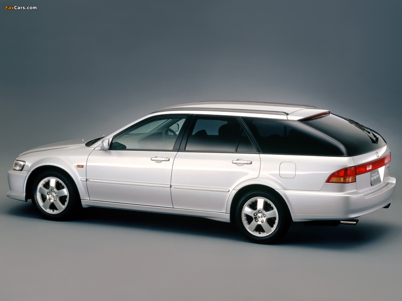 Images of Honda Accord SiR Wagon JP-spec (CH9) 1999–2002 (1280 x 960)