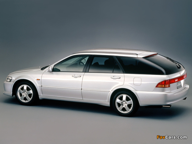 Images of Honda Accord SiR Wagon JP-spec (CH9) 1999–2002 (640 x 480)