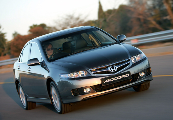 Images of Honda Accord Sedan ZA-spec (CL) 2006–08