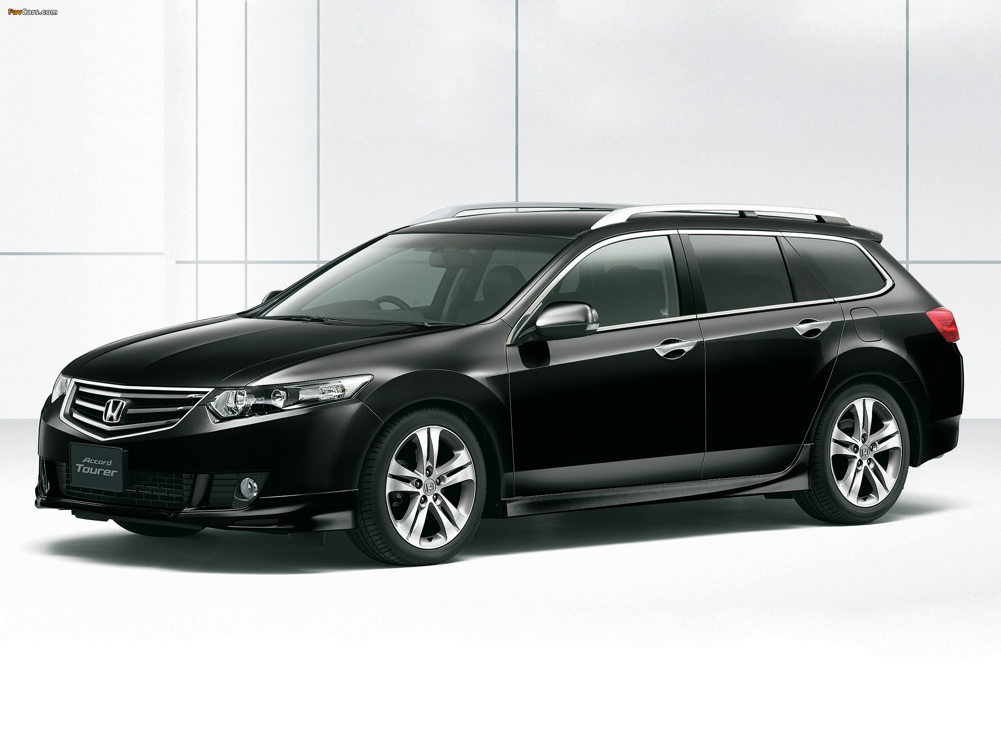 Images of Honda Accord Tourer Sports Style JP-spec (CW) 2008–11 (2048 x 1536)