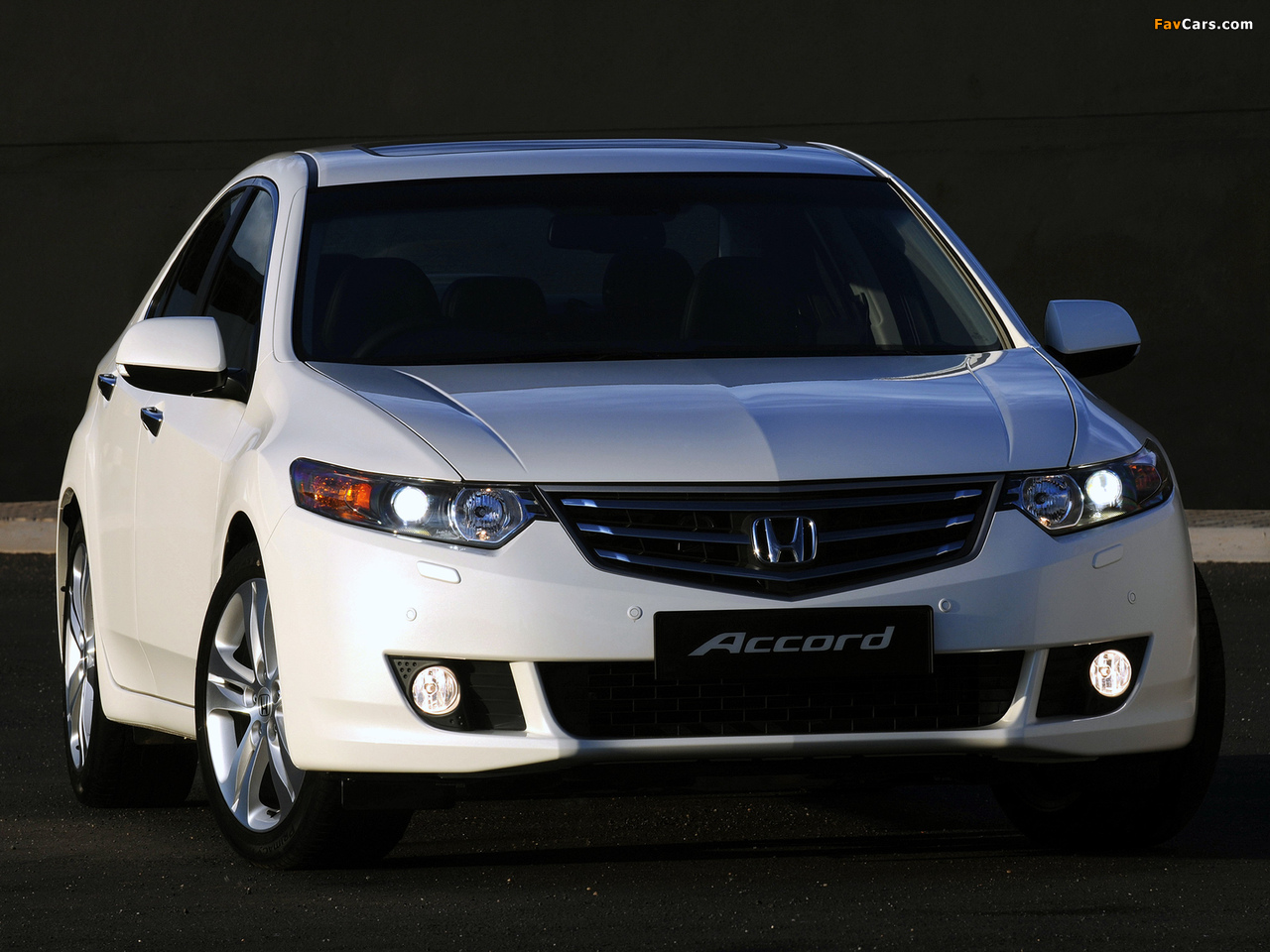 Images of Honda Accord Sedan ZA-spec (CU) 2008–11 (1280 x 960)